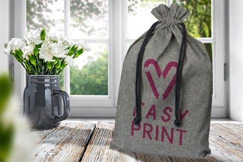 Screen printing on textiles